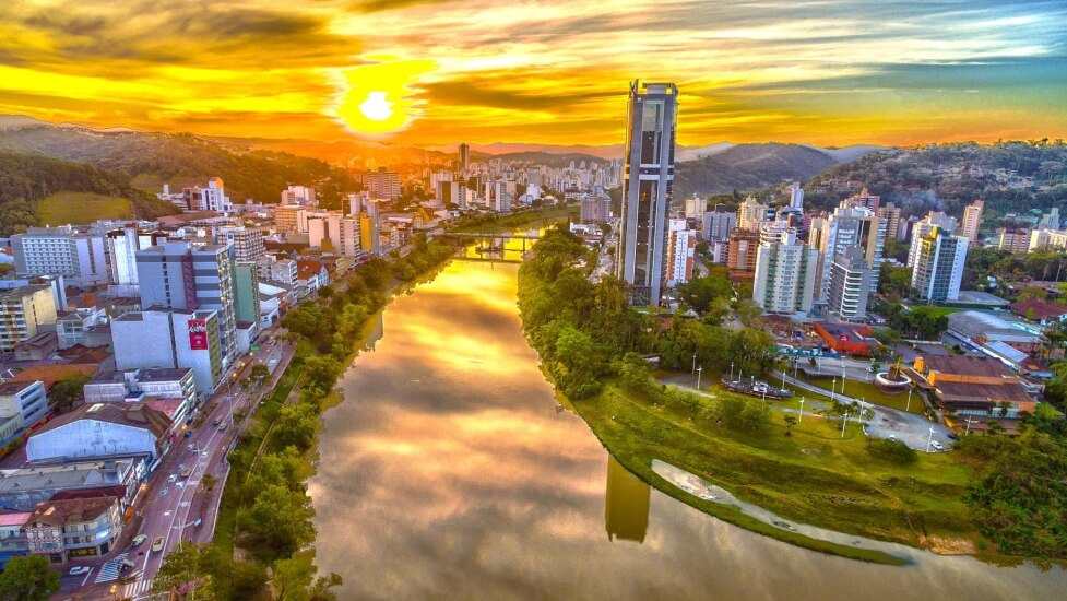 CELEBRE BLUMENAU: ANUNCIE EM OUTDOORS DURANTE O ANIVERSÁRIO DA CIDADE!